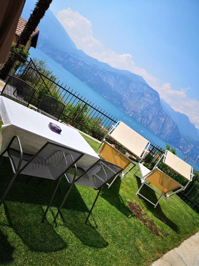 Casa Consolati Apartment Brenzone sul Garda Bagian luar foto